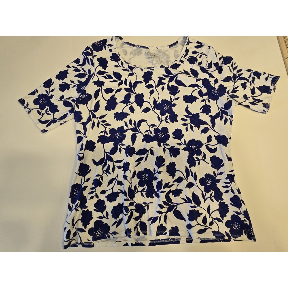 Time and Tru White Blue Floral Short Sleeve T-Shirt‎ Top - XL(16-18)
